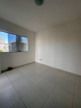 Casa em Ipitanga 4/4 com 03 suítes / Ipitanga Summer