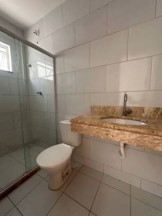Casa em Ipitanga 4/4 com 03 suítes / Ipitanga Summer