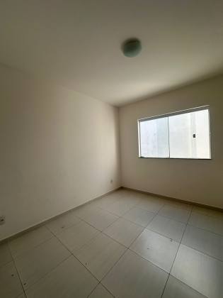 Casa em Ipitanga 4/4 com 03 suítes / Ipitanga Summer
