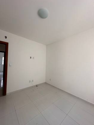Casa em Ipitanga 4/4 com 03 suítes / Ipitanga Summer