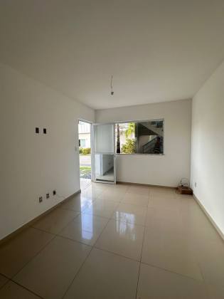 Casa em Ipitanga 4/4 com 03 suítes / Ipitanga Summer