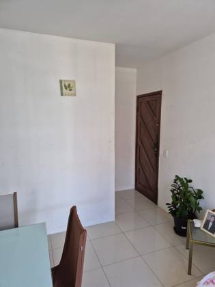 Costa azul 2/4 com dependência