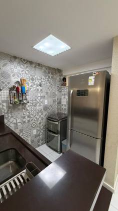Guarajuba 2/4 com suite