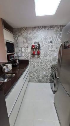 Guarajuba 2/4 com suite