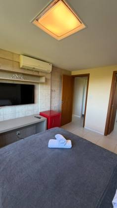 Guarajuba 2/4 com suite