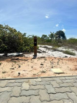 Terreno no Condomínio La laguna - Praia do forte
