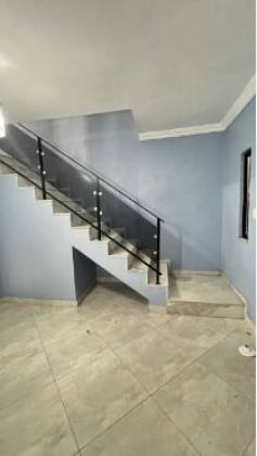 CASA EM ITAPUÃ 3/4 com suíte