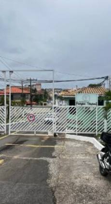 CASA EM ITAPUÃ 3/4 com suíte