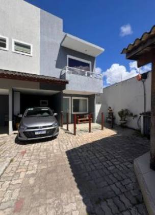 Casa em Ipitanga