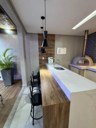 Casa em Buraquinho 3/4 com cobertura