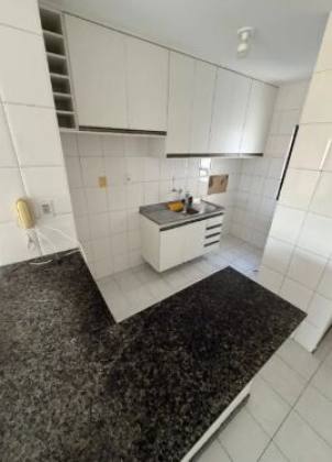 Pituba 2/4 com suíte