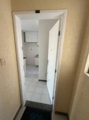 Pituba 2/4 com suíte