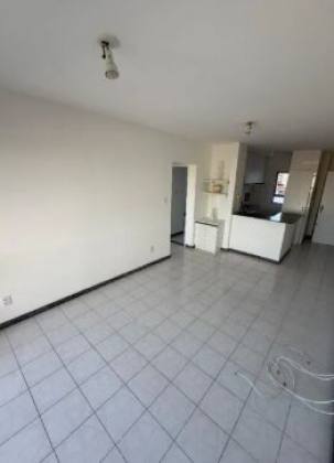 Pituba 2/4 com suíte