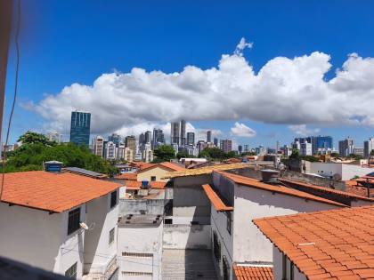 Costa Azul 2/4 com suíte