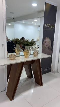 PRÉDIO COMERCIAL em Vilas do Atlântico