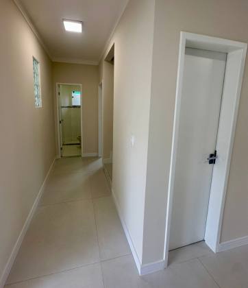 Casa em Ipitanga 4/4 com 03 suites