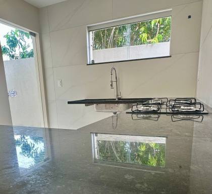 Casa em Ipitanga 4/4 com 03 suites