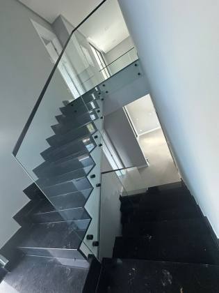 Casa Triplex em Alphaville Litoral Norte