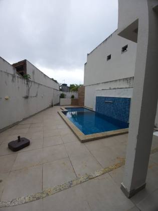 Casa em Lauro de Freitas