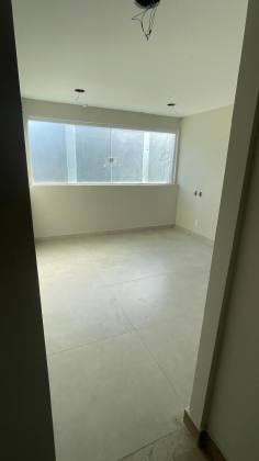 Casa comercial |  Caminho das arvores