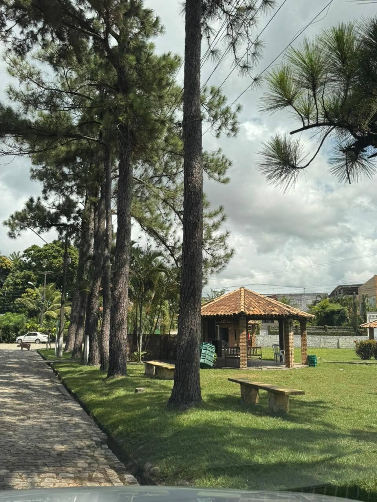 CASA EM LAURO DE FREITAS 5/4
