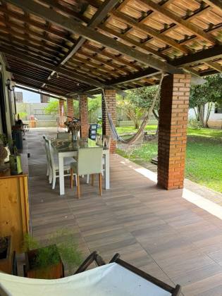 CASA EM LAURO DE FREITAS 5/4