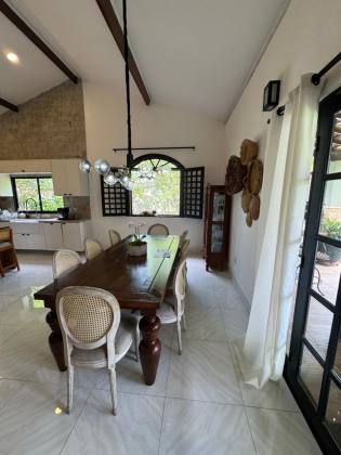 CASA EM LAURO DE FREITAS 5/4