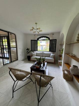 CASA EM LAURO DE FREITAS 5/4