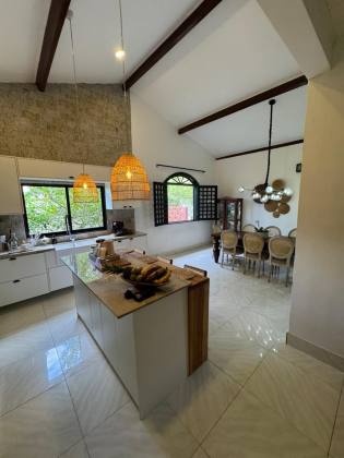 CASA EM LAURO DE FREITAS 5/4