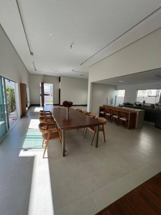 CASA EM LAURO DE FREITAS 6/4