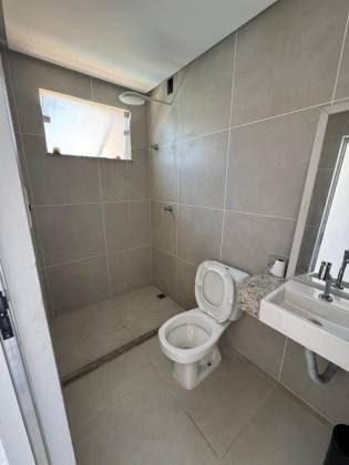 CASA EM LAURO DE FREITAS 6/4