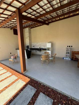 CASA EM LAURO DE FREITAS 6/4