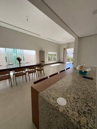 CASA EM LAURO DE FREITAS 6/4