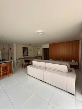 Casa em Abrantes solta em rua pública