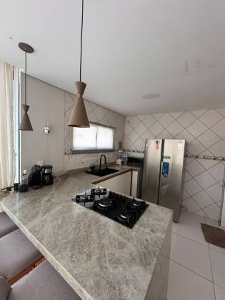 Casa em Abrantes solta em rua pública