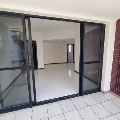 Candeal 3/4 com suíte
