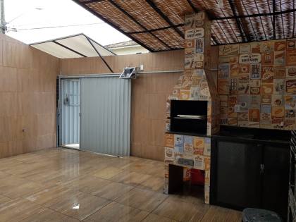 Casa em Buraquinho