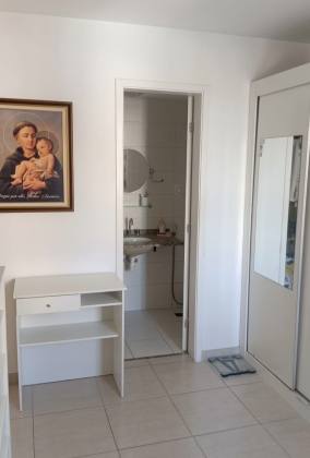 Citta Imbuí 2/4 com suíte e varanda