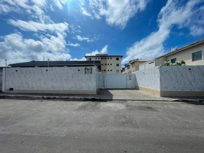 Pitangueiras 2/4 com suíte - Residencial Coliseu