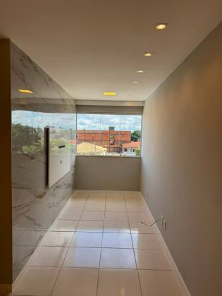 Pitangueiras 2/4 com suíte - Residencial Coliseu