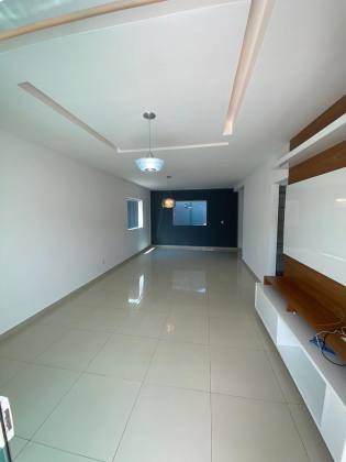 CASA  - Quintas do Picuaia