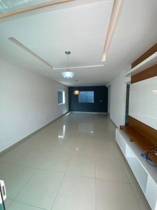 CASA  - Quintas do Picuaia