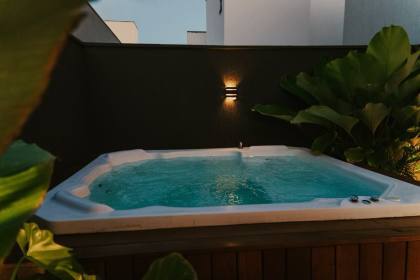CASA ABRANTES | 3 SUÍTES