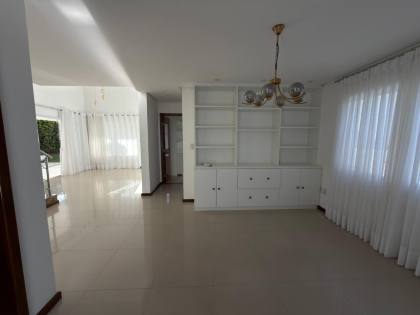 Casa em Alphaville Litoral Norte 1