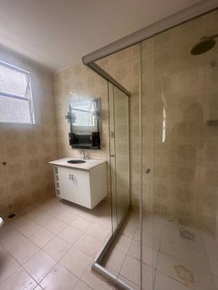 Casa 2/4 com suítes - Sete de Abril