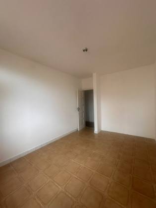 Casa 2/4 com suítes - Sete de Abril