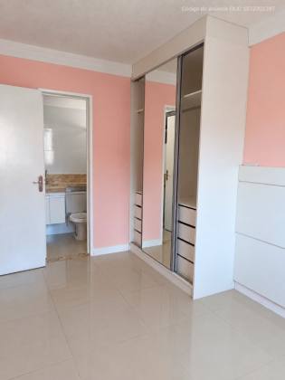 Vila Serena (Trobogy) - 2/4 com suíte e varanda