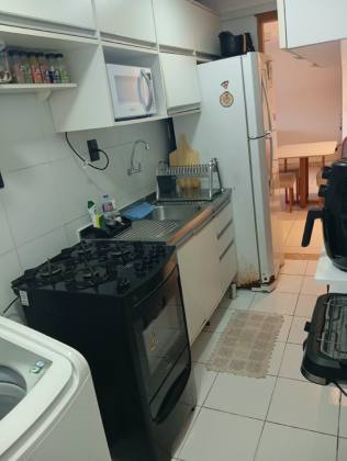 Brisas do Ipitanga 2/4 com suíte