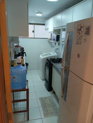 Brisas do Ipitanga 2/4 com suíte