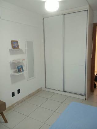 Brisas do Ipitanga 2/4 com suíte